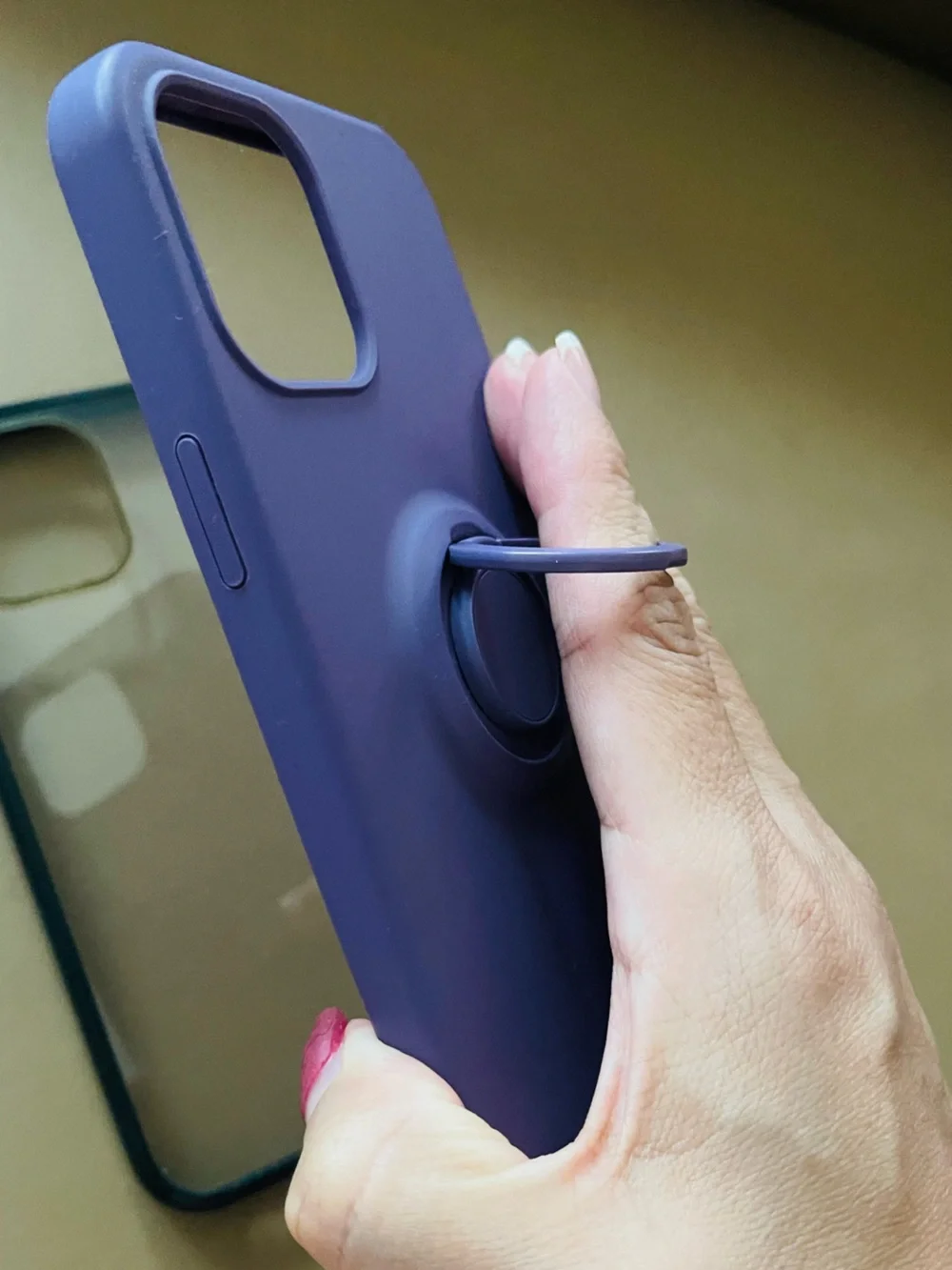 Protective Silicone Case with Ring Holder - iPhone 12 Pro Max